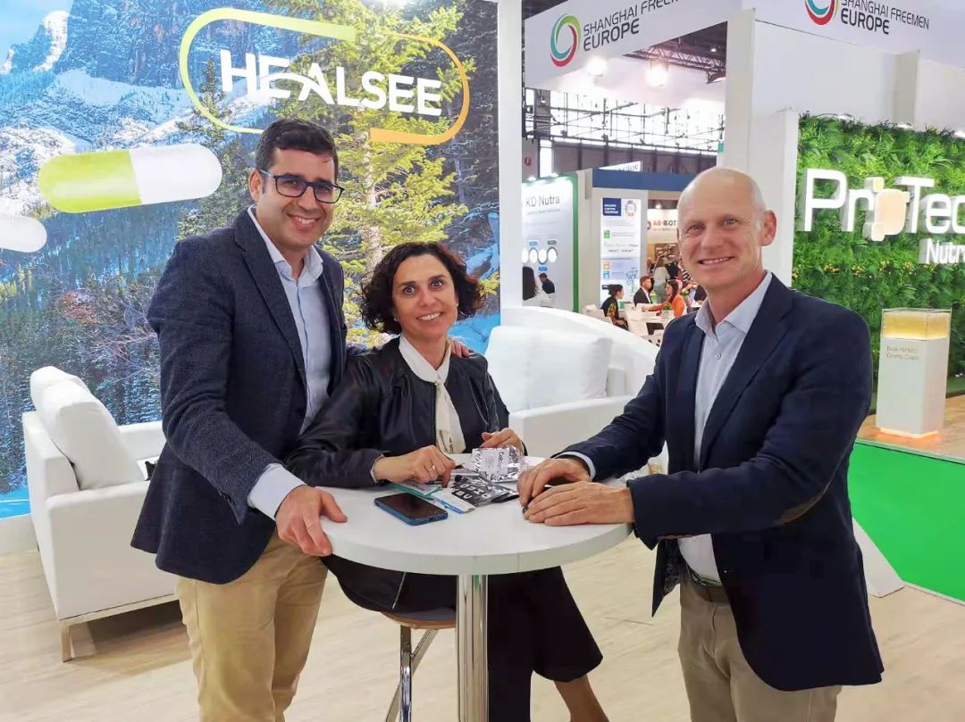 华亿线上平台(集团)官方网站亮相欧洲最大保健食品行业展会Vitafoods Europe