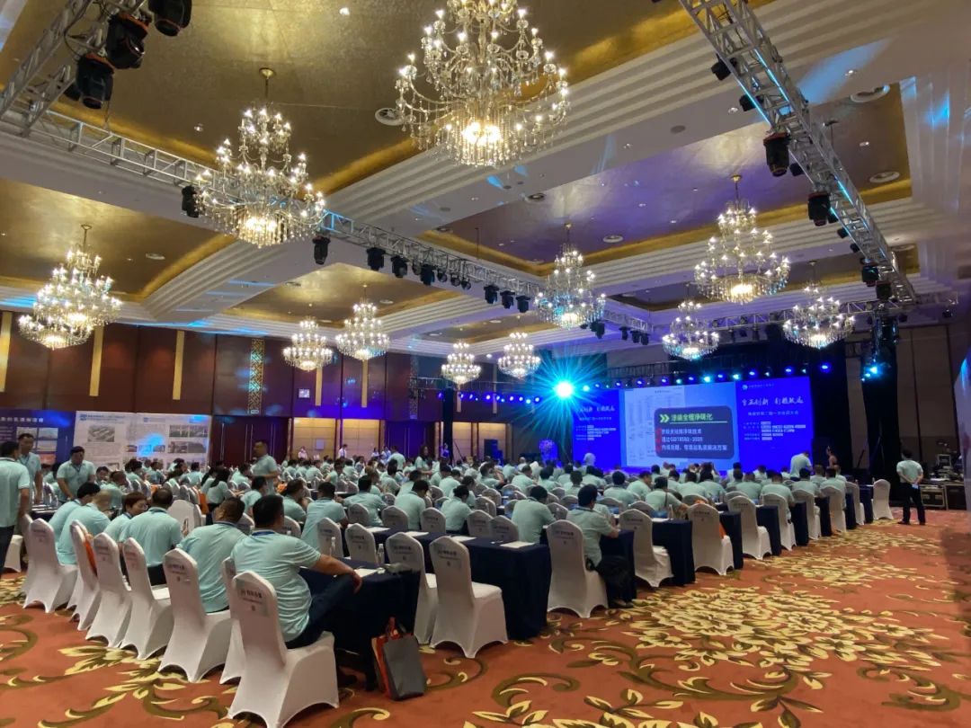 华亿线上平台(集团)官方网站携Headcel水性涂料体系全系产品亮相安徽涂协会员大会！