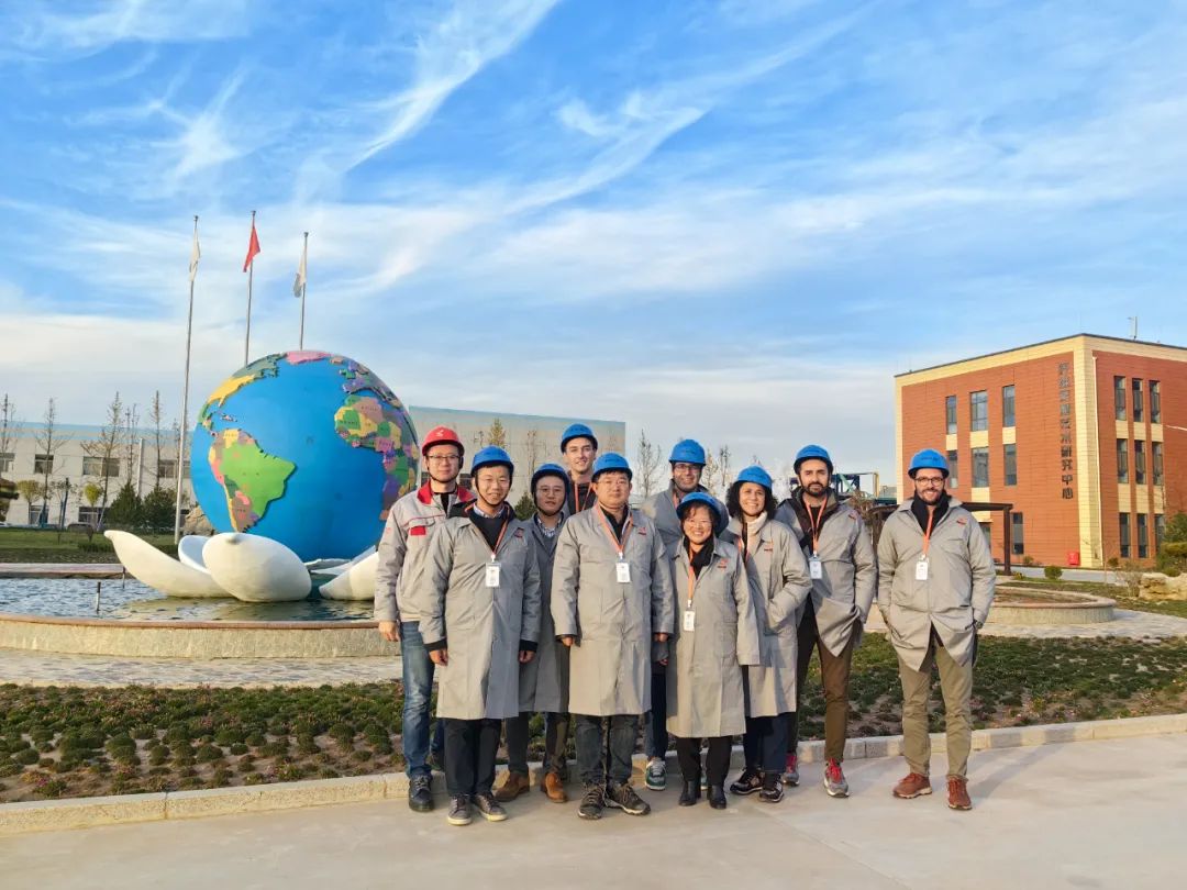 聚势待发 谋远共赢 | 欢迎海外客户团队到访华亿线上平台(集团)官方网站集团参观交流