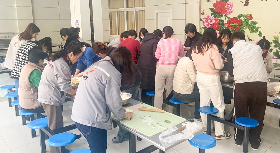 冬至大如年 人间小团圆 | 华亿线上平台(集团)官方网站集团组织冬至包饺子活动